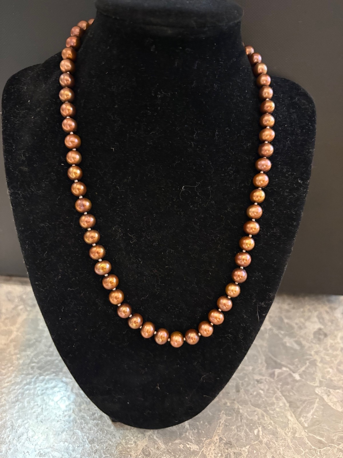 Vintage 14K Yellow Gold Clasp Bronze Freshwater knotted pearl Necklace