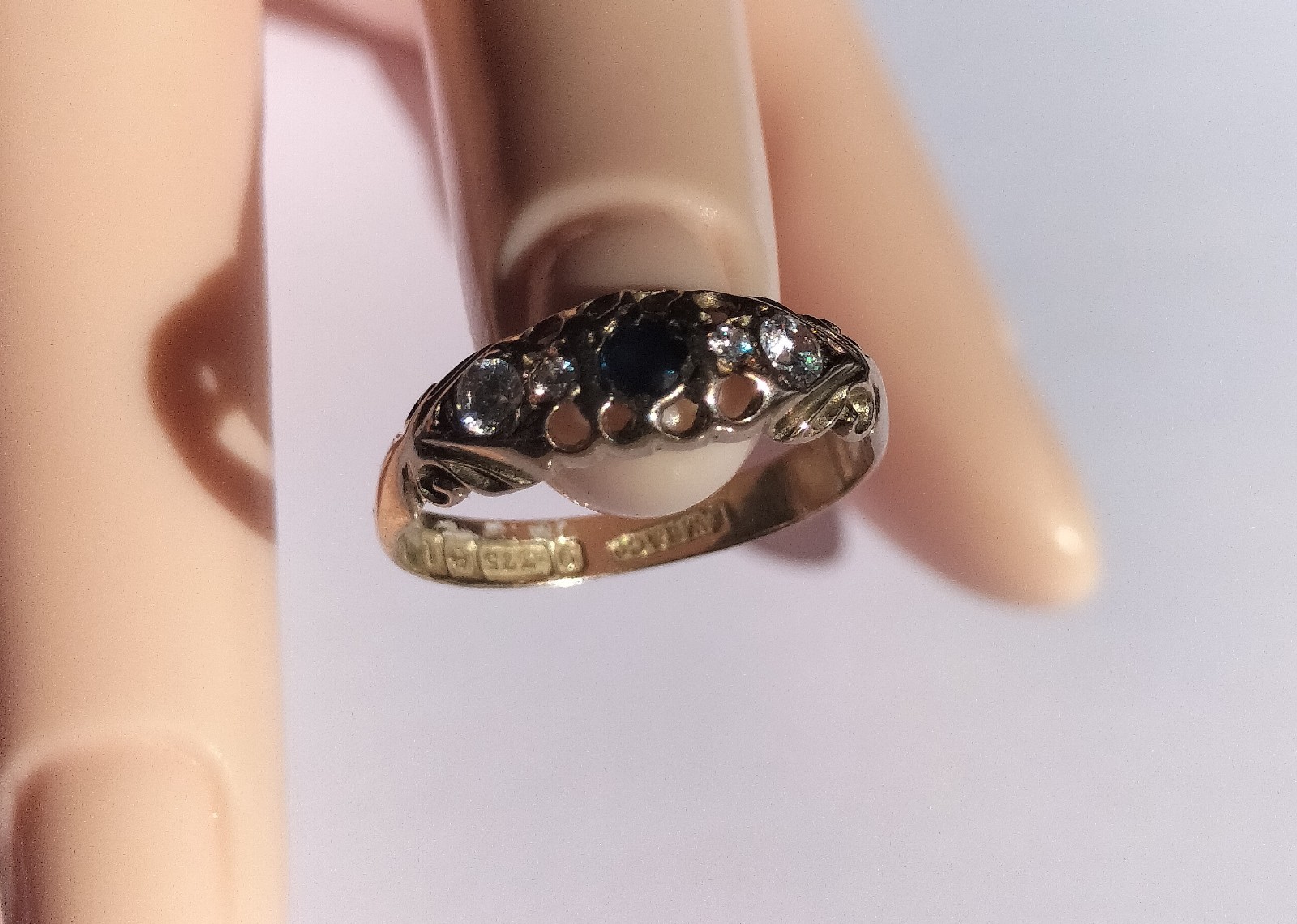 Antique 1910 Handmade Gold Ring w/ Blue Sapphire and 4x Zircons Q (18.19mm) 1.8g