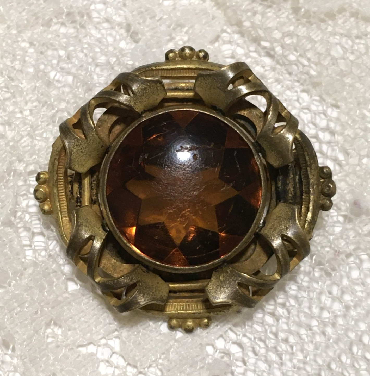 Vintage Brooch Gold Tone C Clasp Art Deco Metal Golden-brown Cab