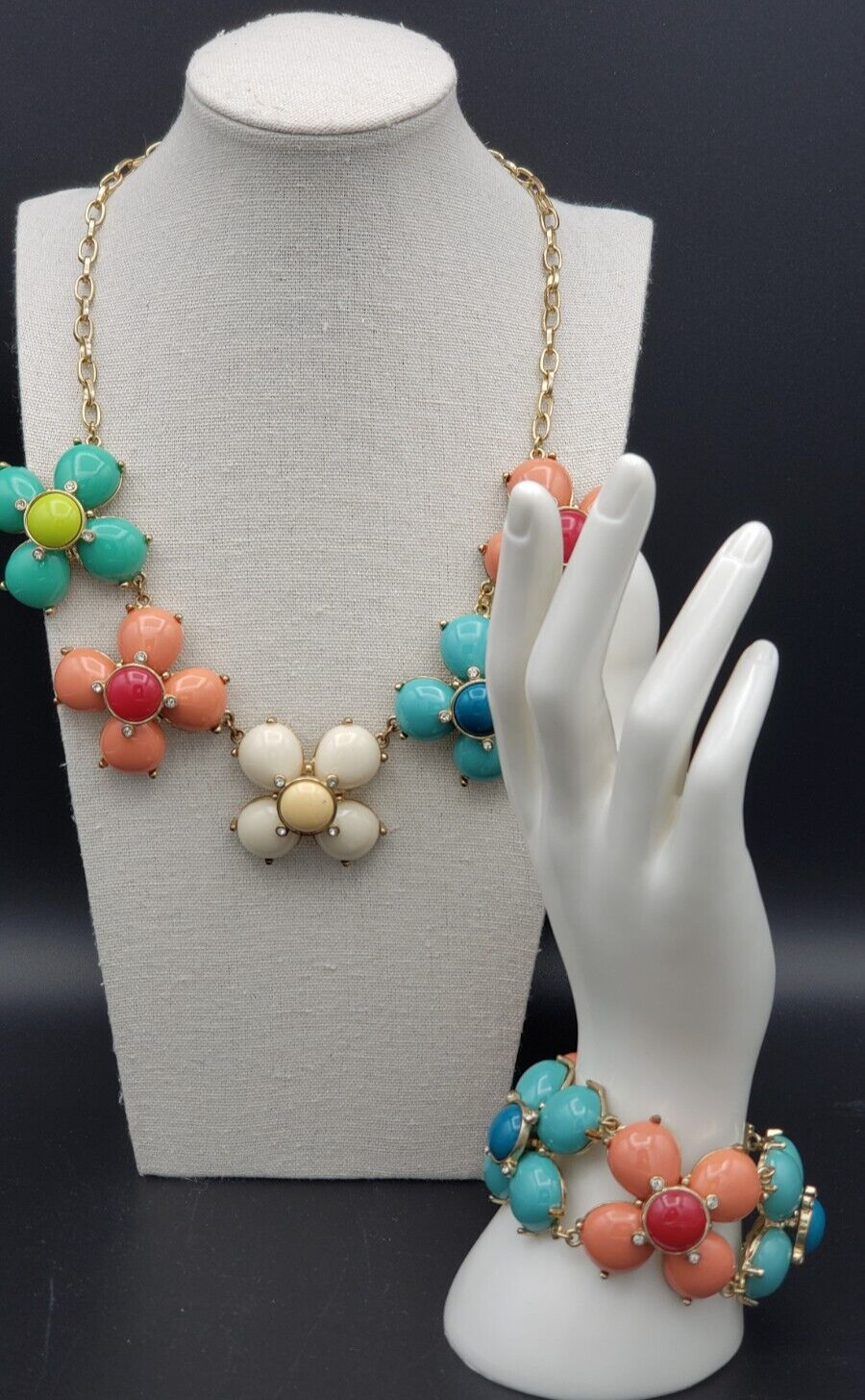 Vintage Set Flower Multicolor Gold Tone Necklace 19 + 3 in & Bracelet 7.5 in