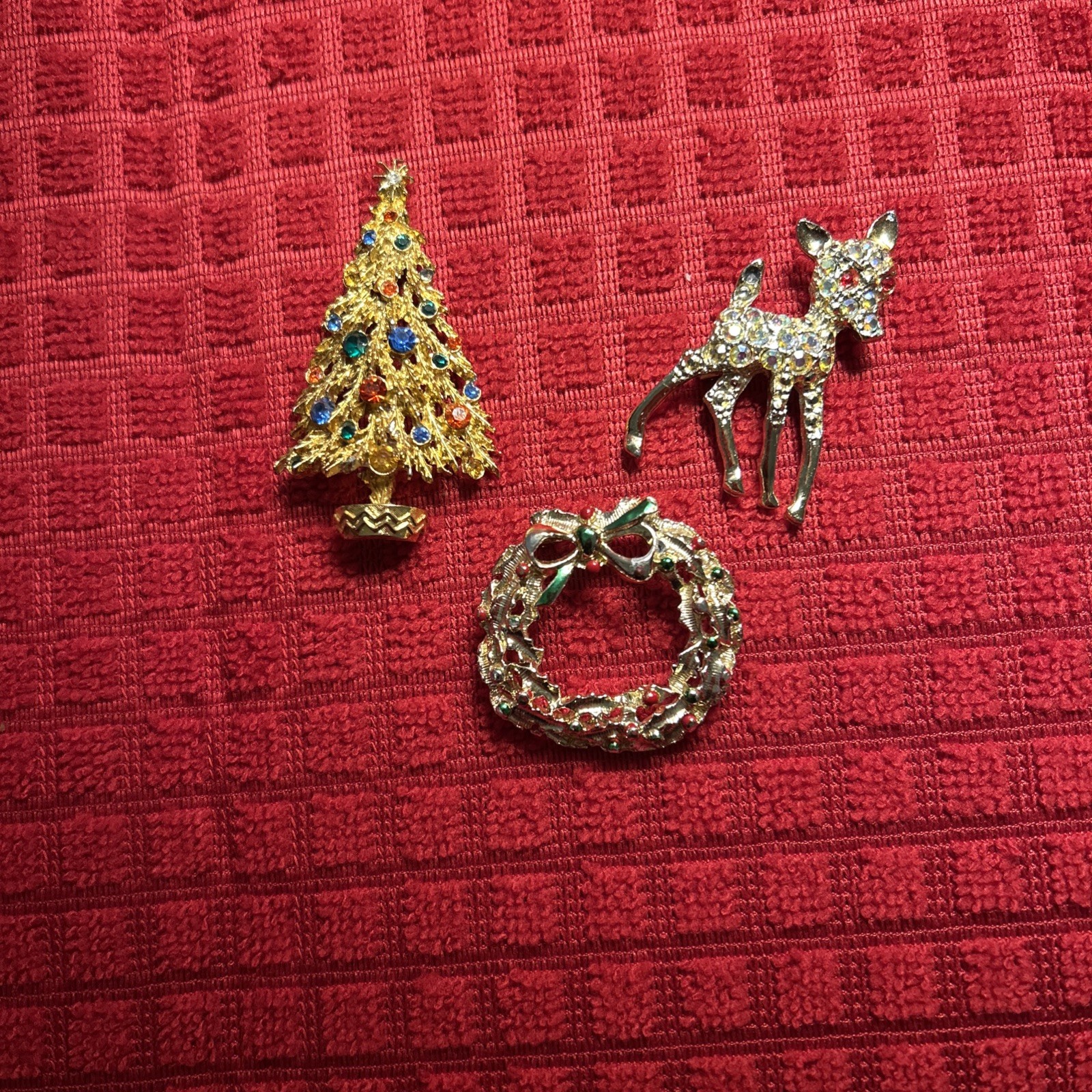 Group Of 3 Christmas 1960s Brooches. Art ,Gerry’s Excellent Condition.