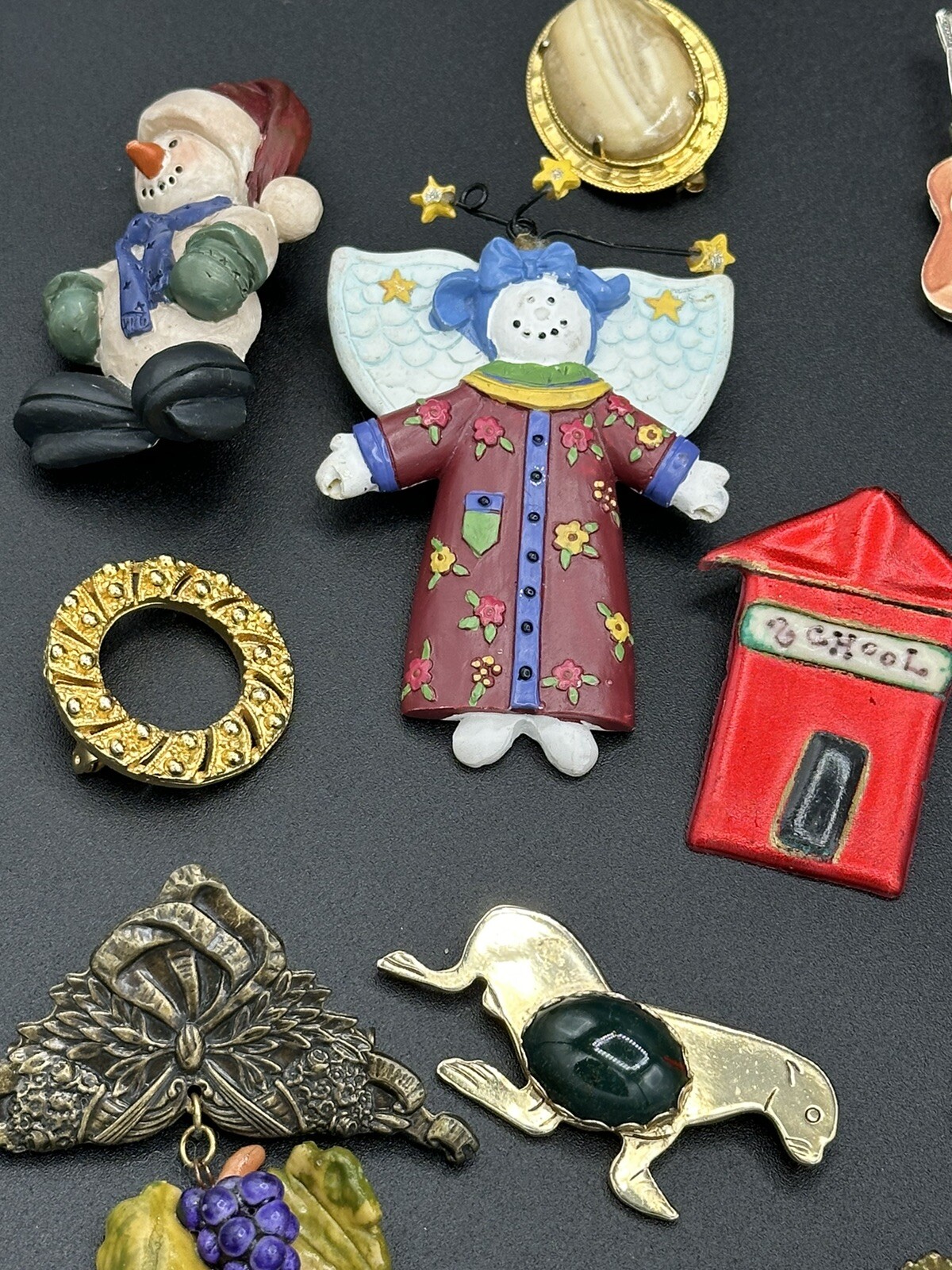 Vintage Lot of 27 Pins – Gold Tones & Silver Tones – Other- All Wearable
