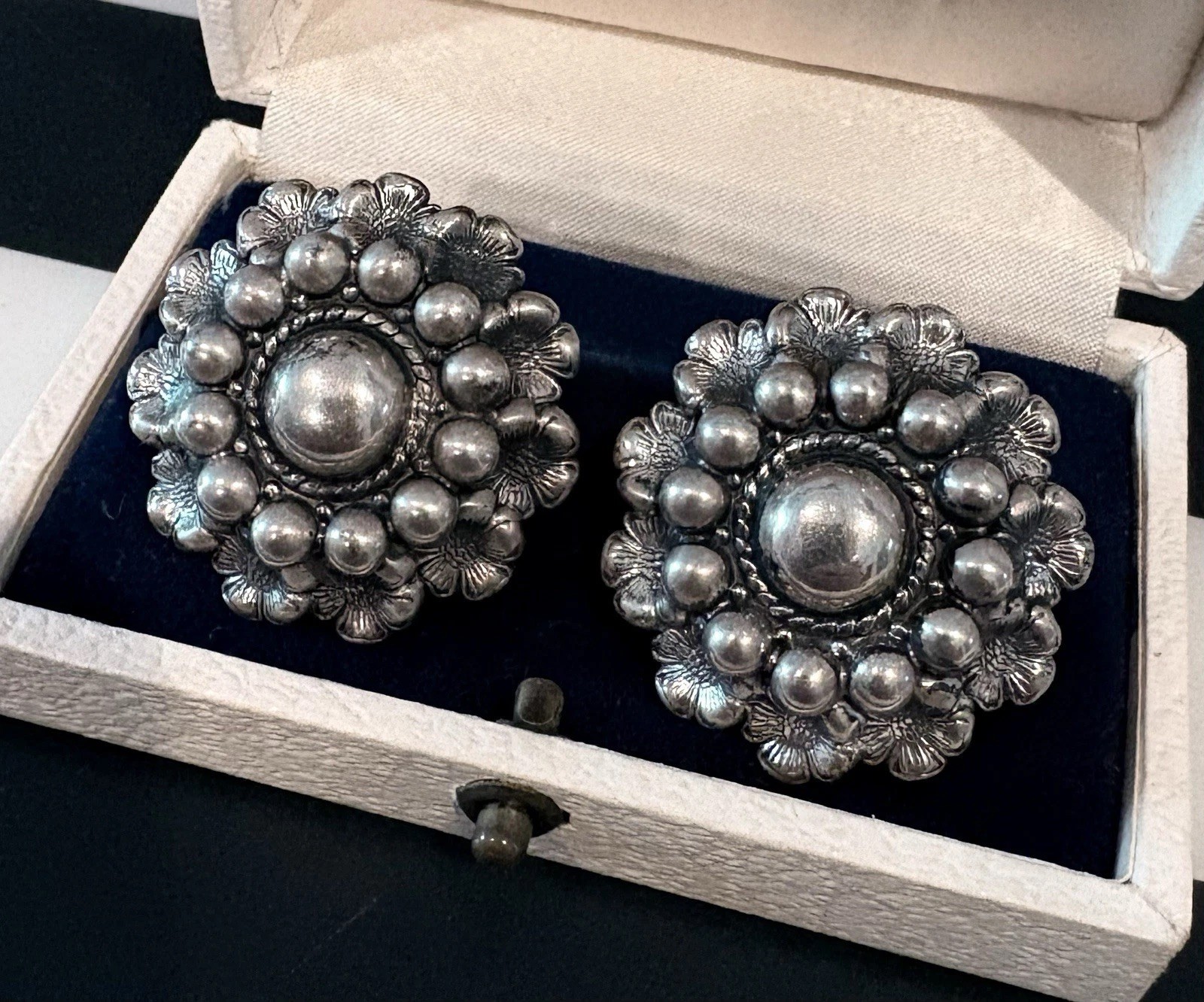 BIG DANECRAFT 40’s Sterling Silver 3D clip on earrings Vintage