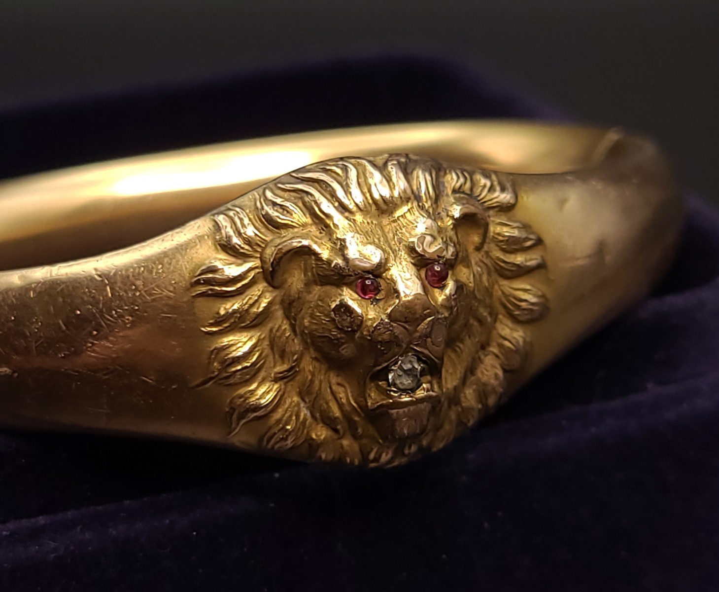 Antique Victorian Gold Filled Lion Head Bangle Bracelet Ruby Paste JMC