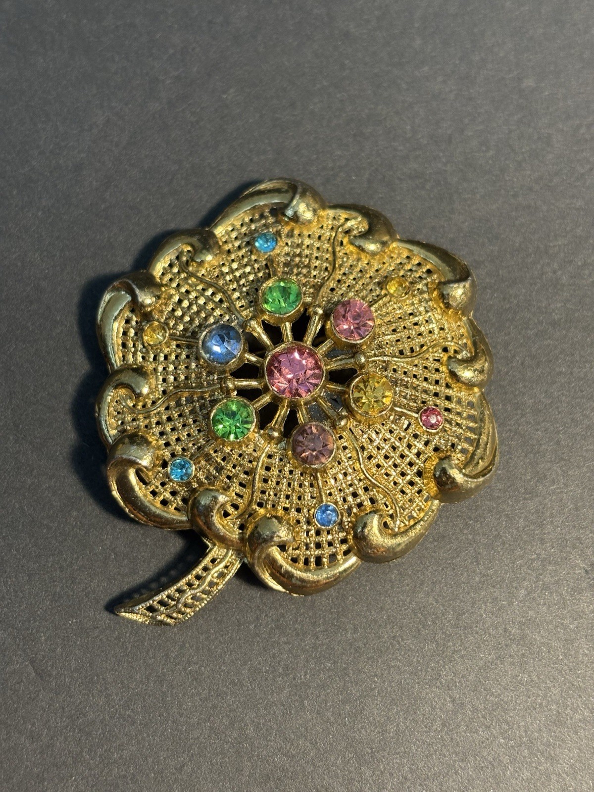 VINTAGE ESTATE ART DECO LITTLE NEMO BROOCH Signed LN/25 Multi-Color Rhinestone