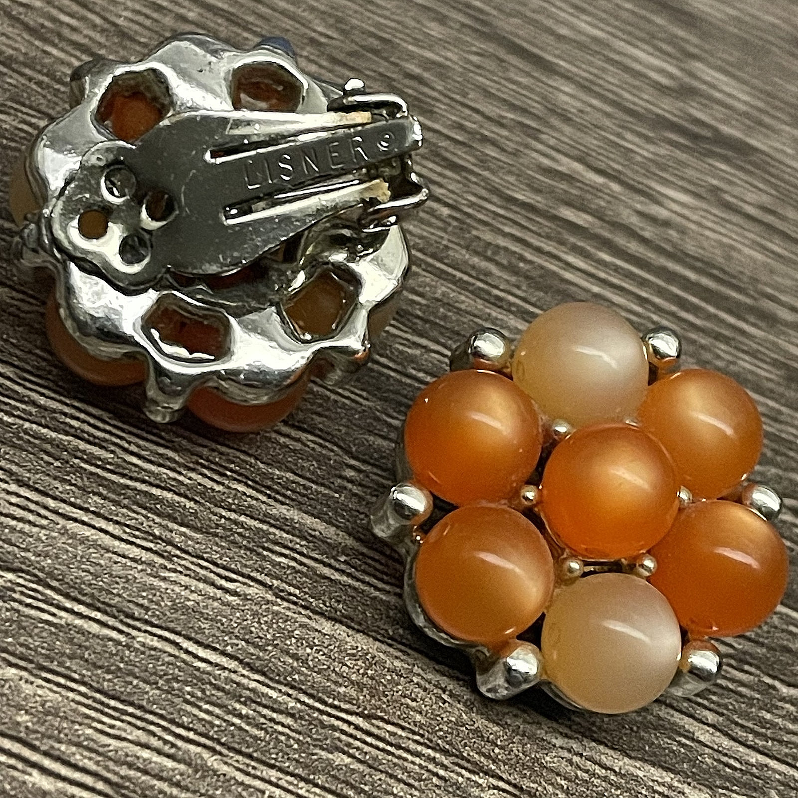 Vintage LISNER Orange & Peach Moonglow Beads Set in Silver Tone Clip On Earrings