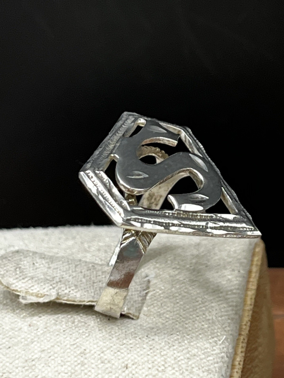 Comics Superman Symbol Open Work VTG. SIGNET Sterling Silver Ring SZ 6.5 Unisex