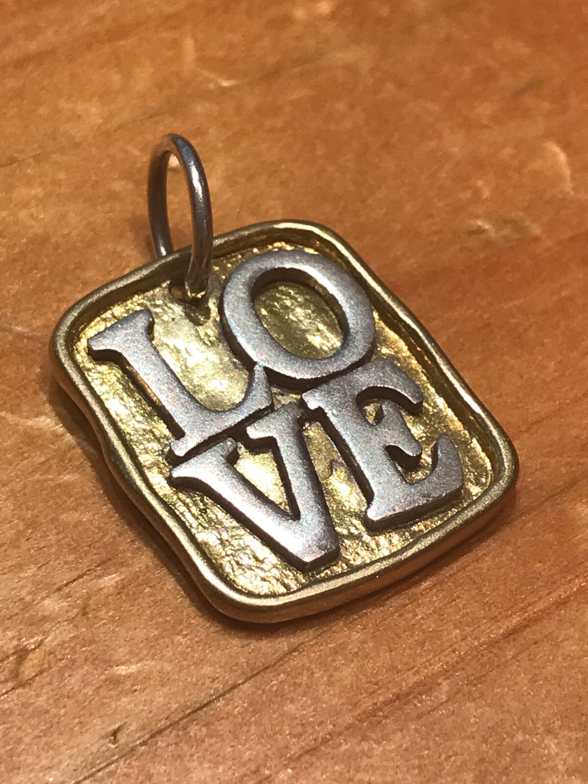 GRACE & HEART ” LOVE ” TWO TONE PENDANT / BRACELET CHARM – POP ART CULTURE