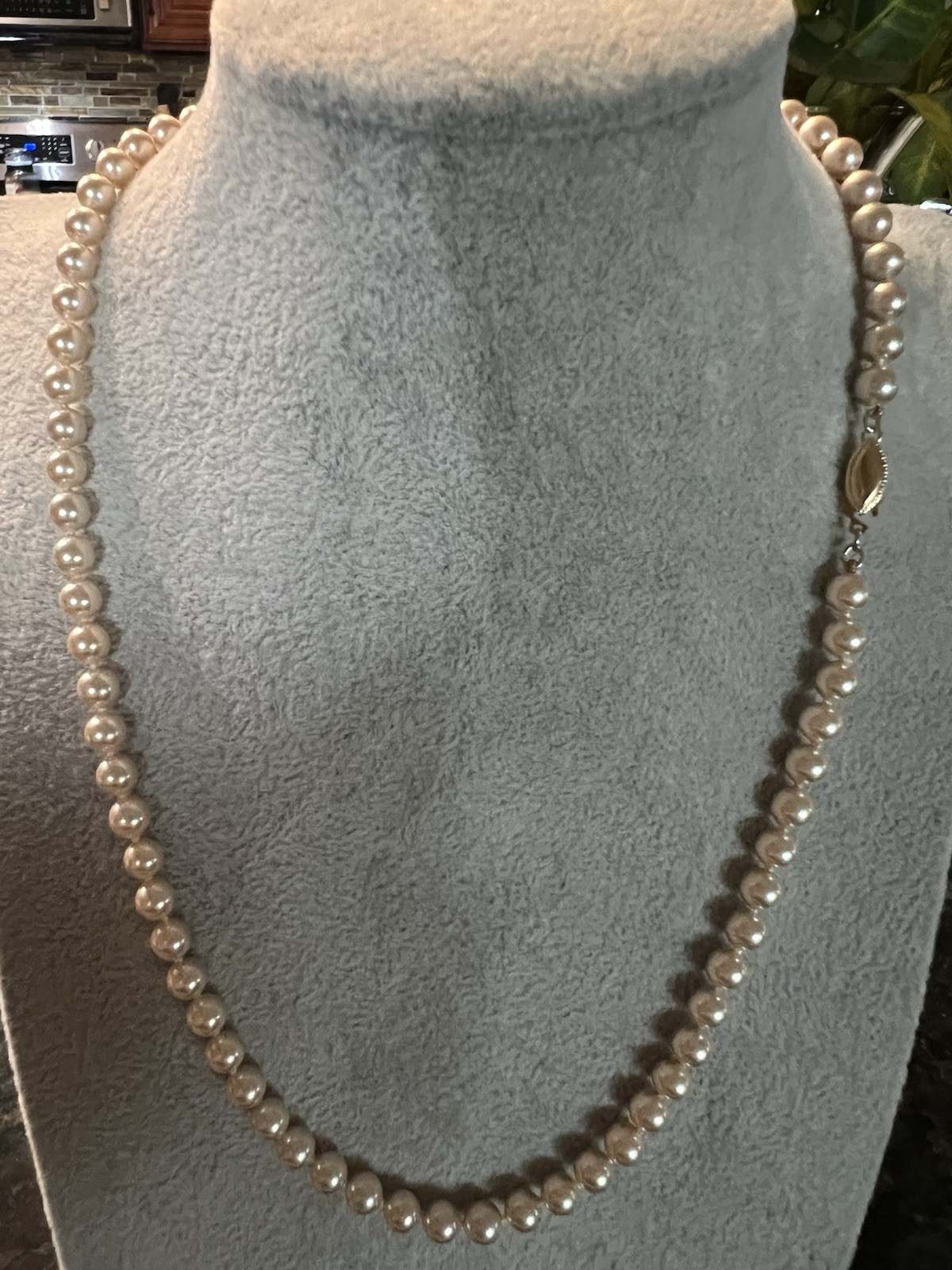VINTAGE MAJORCA PEARL NECKLACE 14K G.F. CLASP 20 IN. 5MM PEARLS FROM SPAIN NOS.