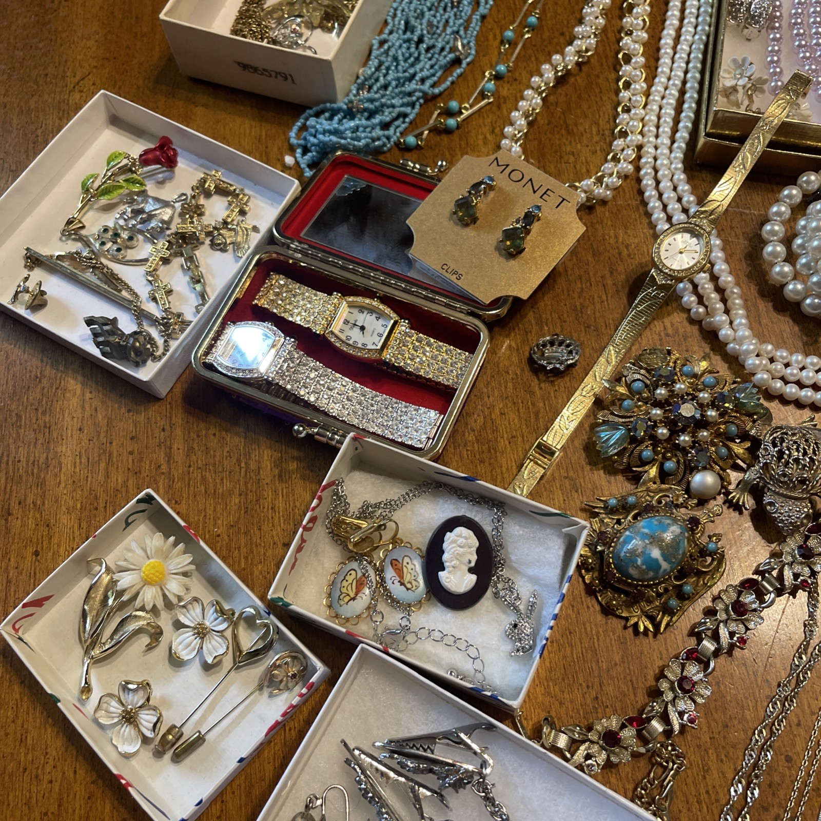 Huge Estate Vintage to Modern Jewelry Signed/unsigned Costume Mixed Lot