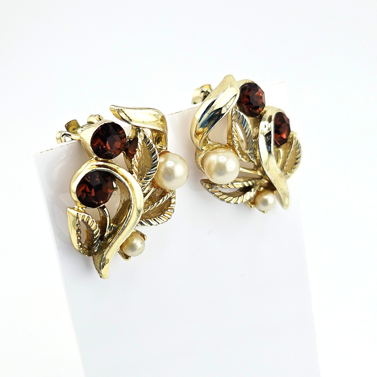 Vintage Signed LISNER Clip On Earrings Amber Rhinestone Faux Pearl Gold Tone MCM