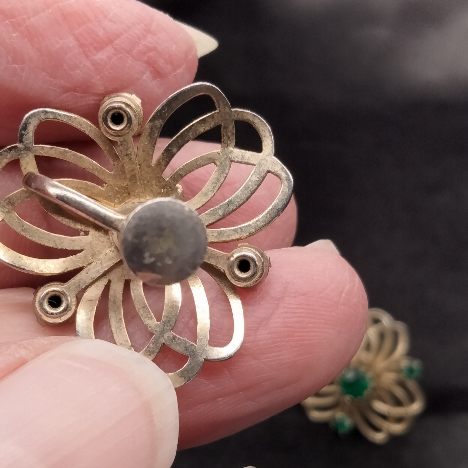 Vintage Gold Filled Filigree Atomic Flower Screw Back Earrings Green Rhinestones