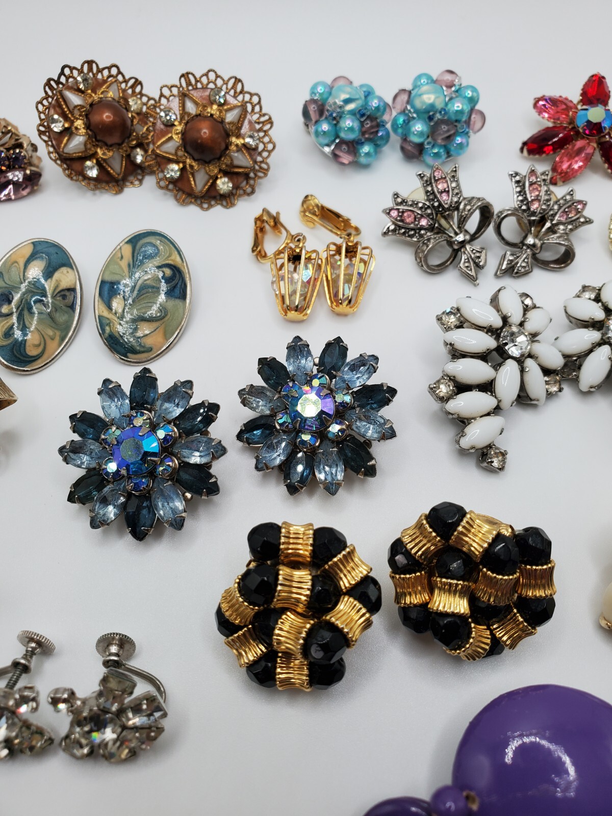 Vintage Earrings Lot 22 Pairs Lisner Sarah Coventry Coro Avon Tulips Clip-on