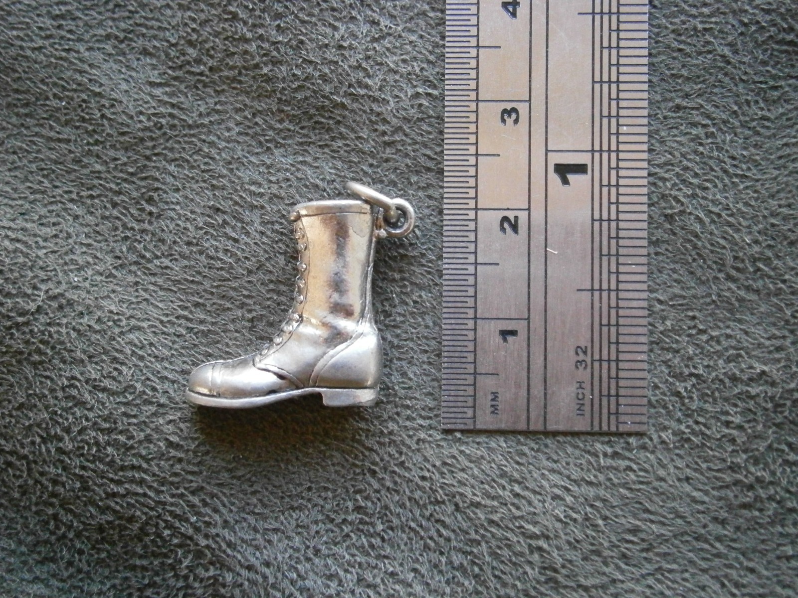 Army Paratrooper Jump Boot Vintage Crest Craft Silvertone Charm Pendant 4.9g