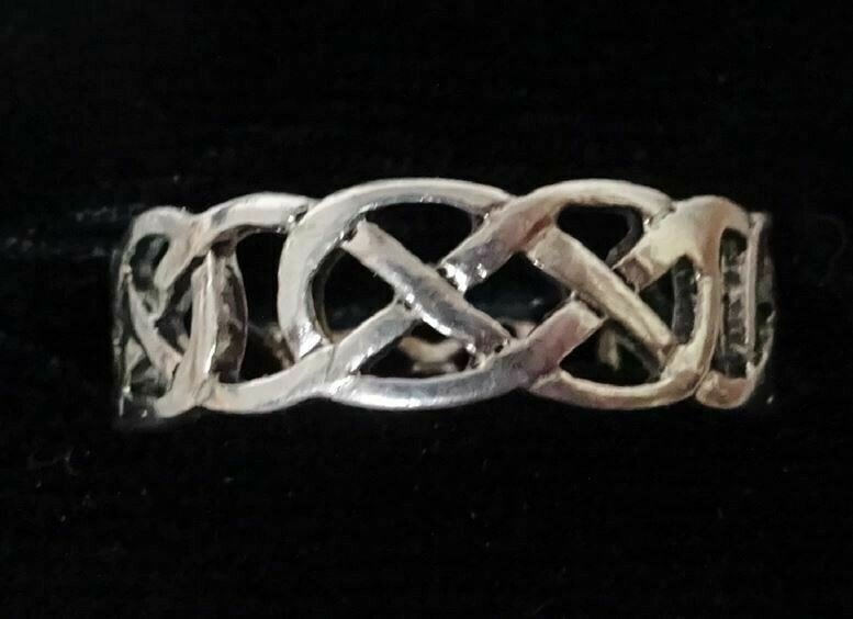 Vintage Sterling Silver Openwork Celtic Knot Design Band Ring Size 9.5
