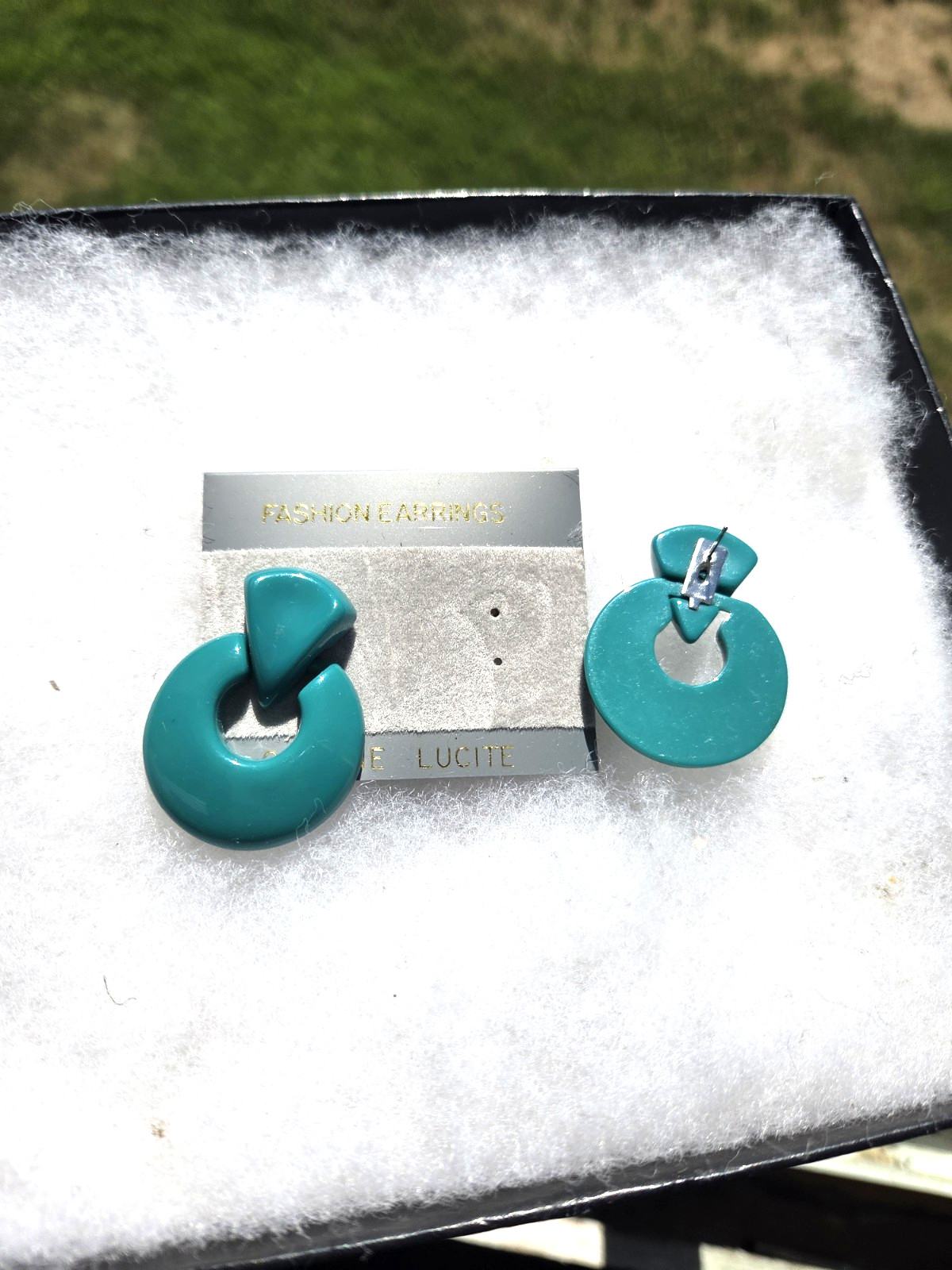 Vtg nos pierced hunter green lucite hoop Earrings