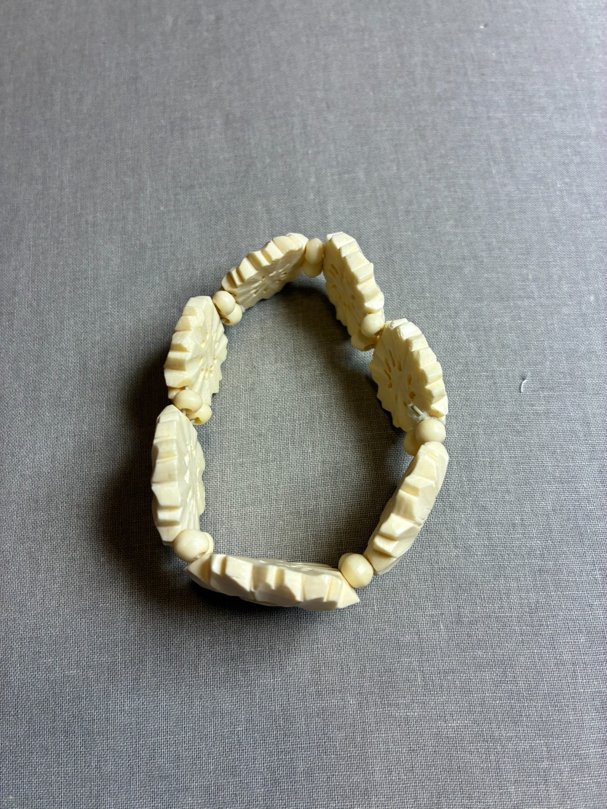 bovine bone carved braclet elesticated