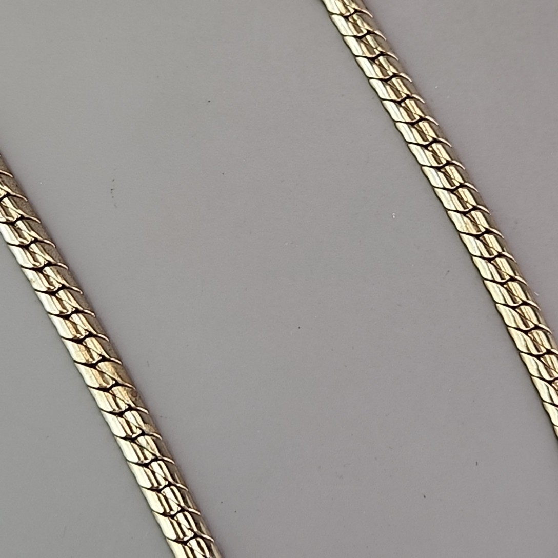 Vintage Chain Tassel Necklace Herringbone Gold Tone Floating Buckle Pendant 15.5