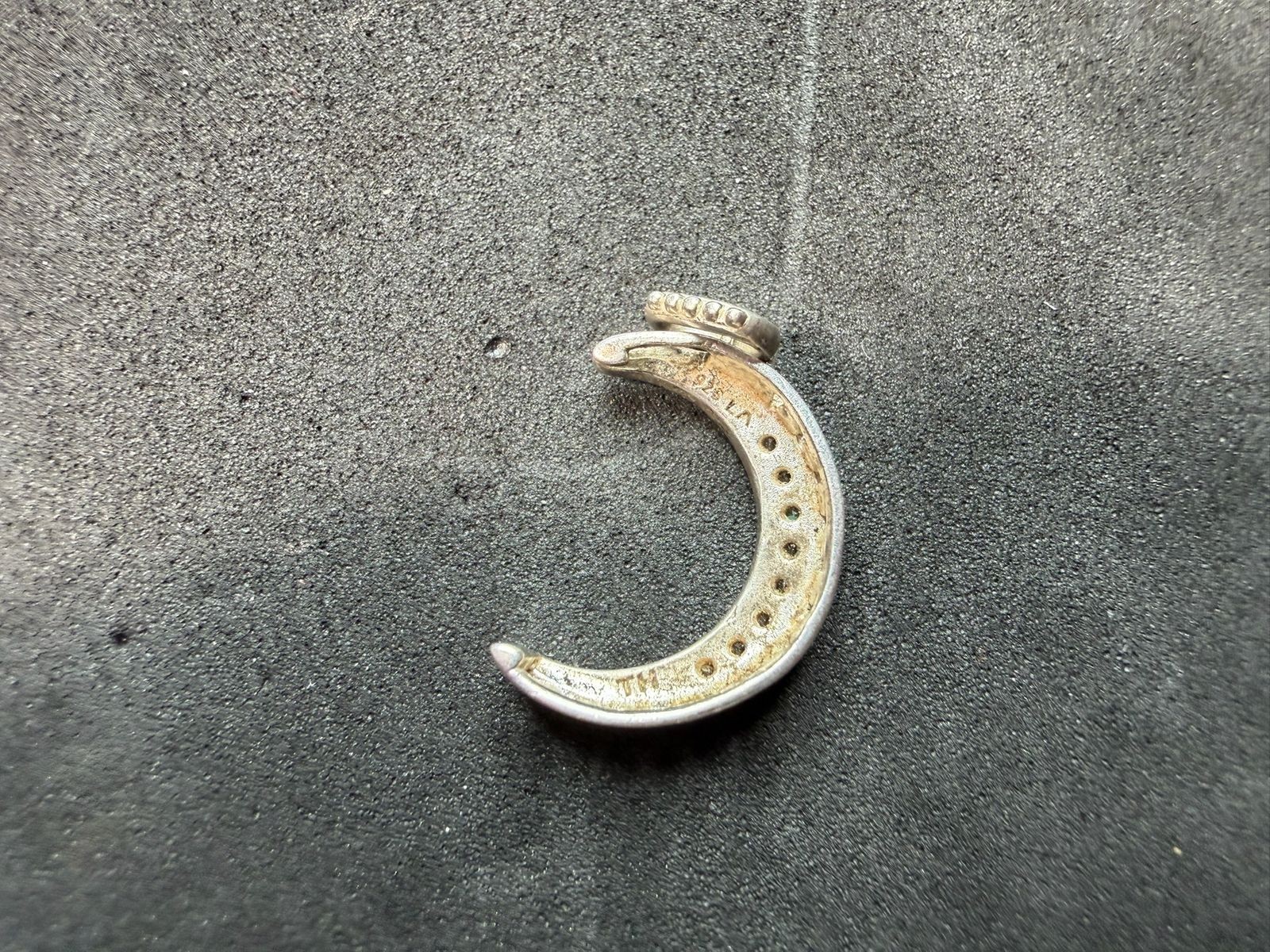 1.22g Vintage Sterling Silver 925 Crescent Moon Pendant Sparkling Accents M