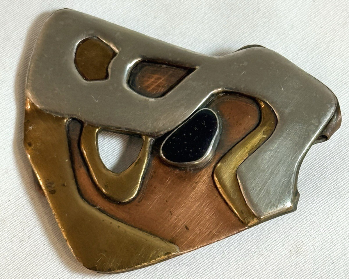 Large Vintage Modernist Brutalist Studio Brooch – Abstract Mixed Metals, Onyx