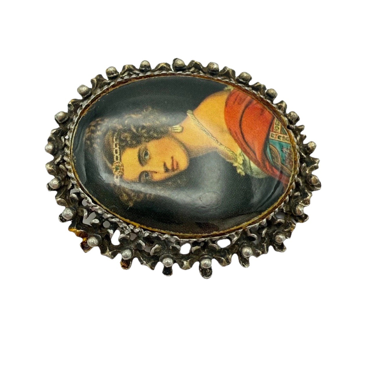 Vintage Cameo Style Noblewoman Portrait Brooch or Pendant – Ornately Framed