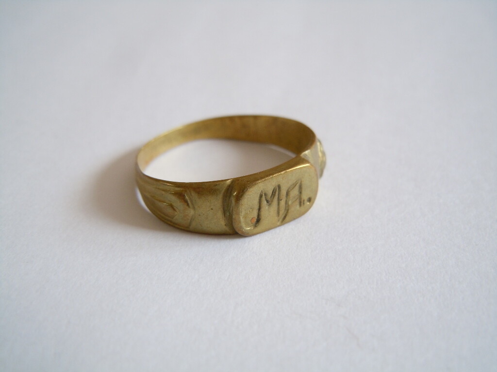 Vintage Signet Ring Brass Initial Engraving Monogram MA 2.4 g/Size 60/B:0.6 cm