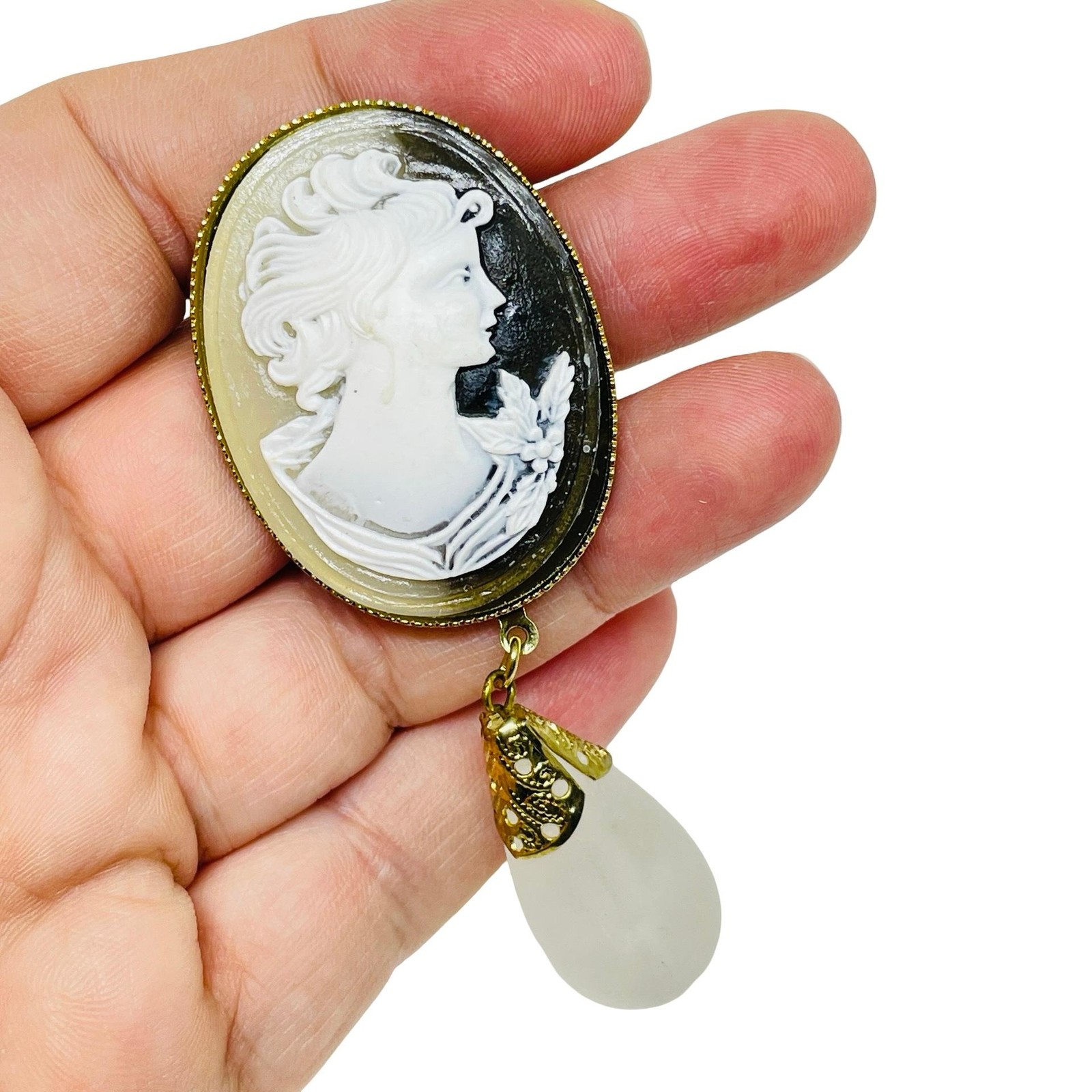 Vintage gold tone resin cameo dangle designer brooch