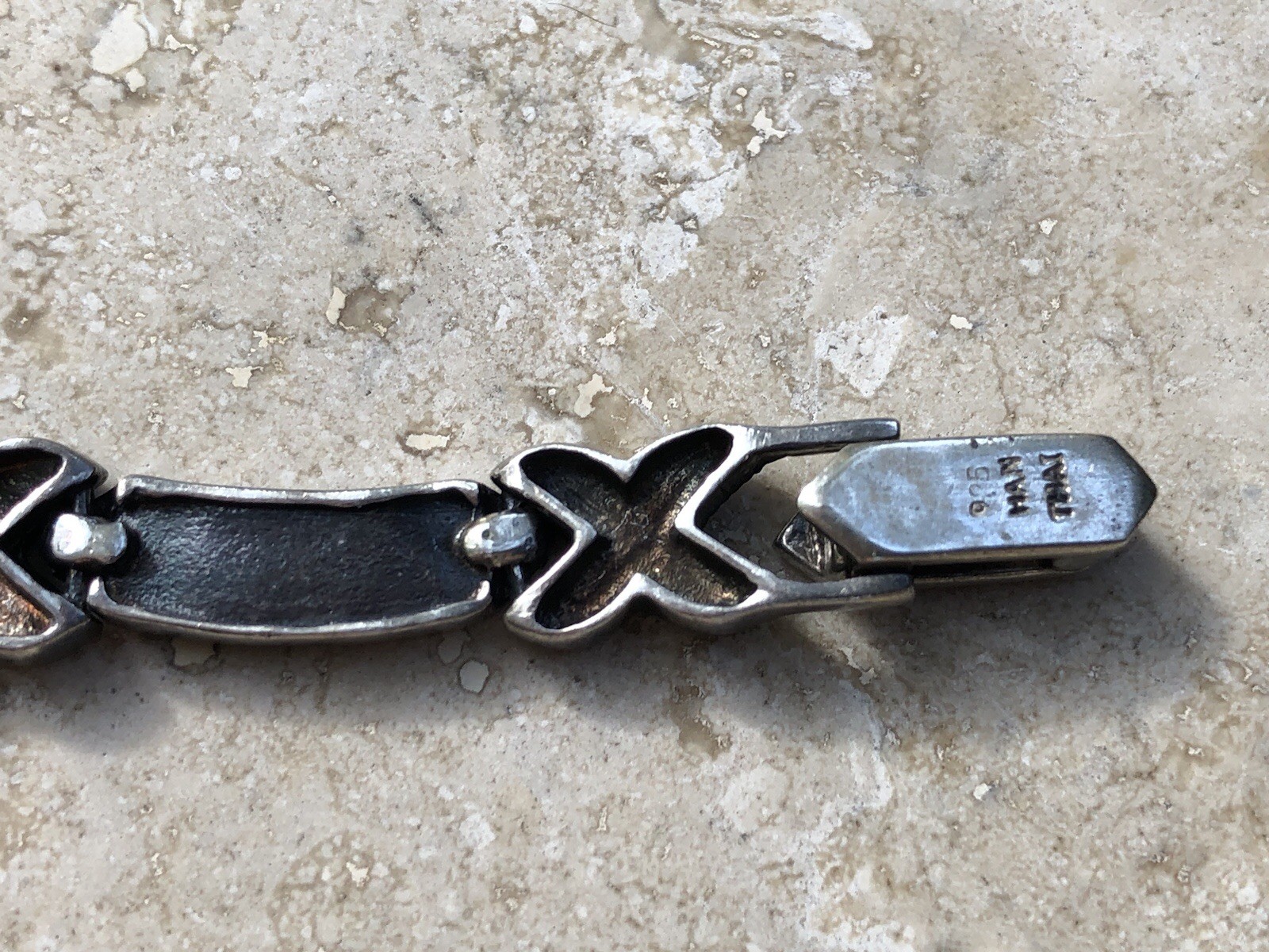 💥🥰❤️‍🔥Authentic VINTAGE STERLING SILVER 925 MARCASITE KISS X Link Necklace