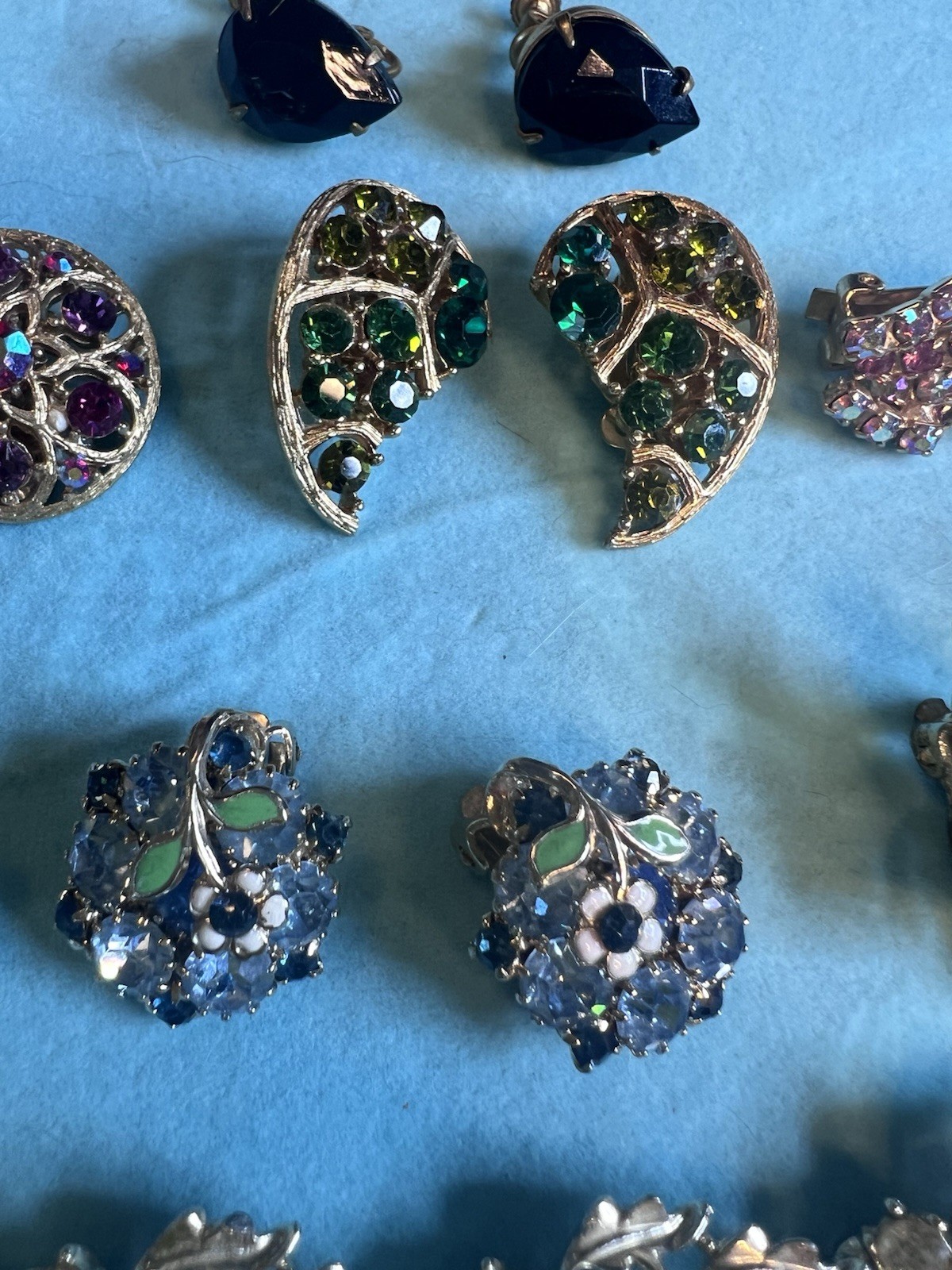 Lot 7 Pr Vintage Clip Earrings Lisner, Kramer, Weiss & Haskell & Lisner Necklace