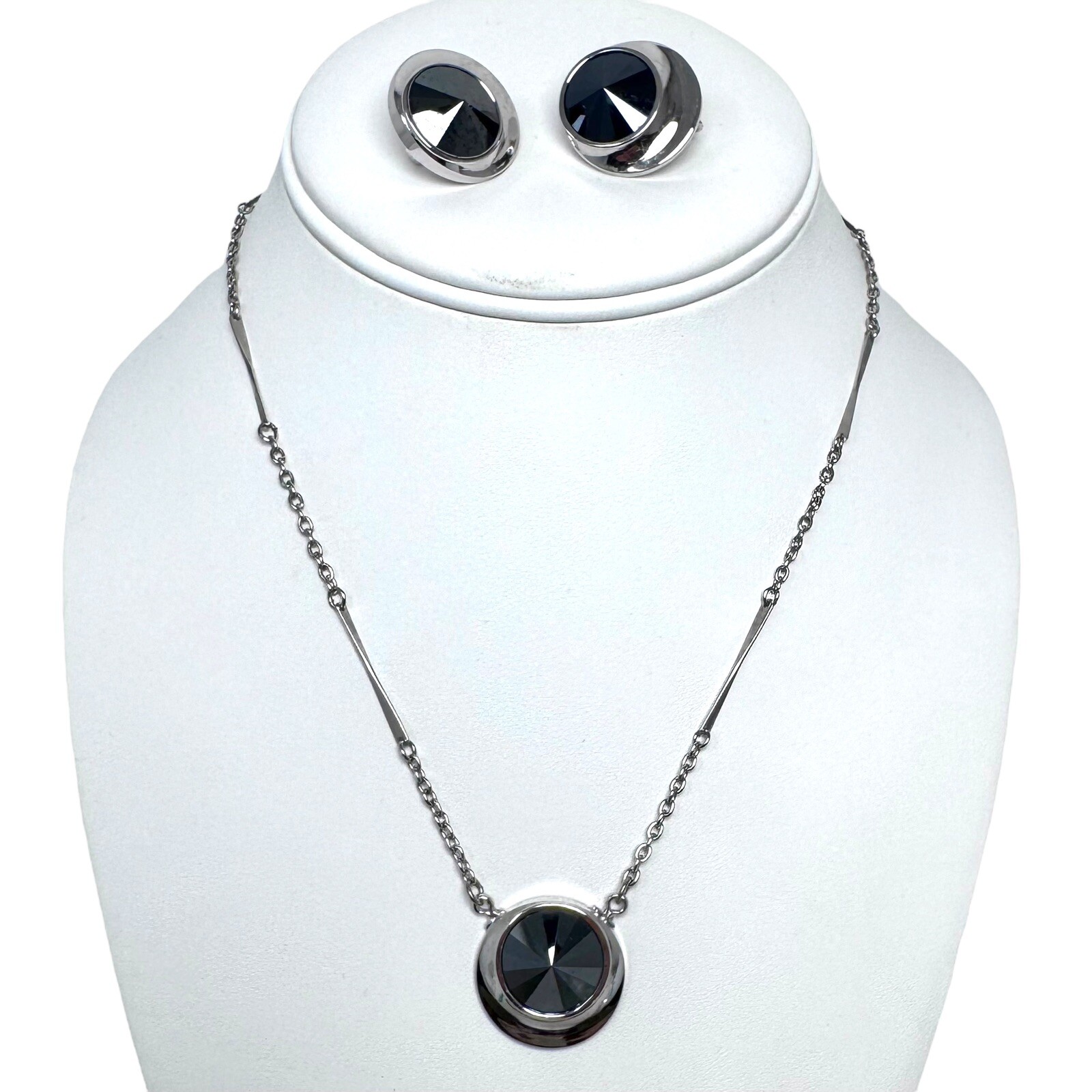 Vintage Sarah Coventry Silver Tone Faux Hematite Rivoli Necklace Clip Earrings