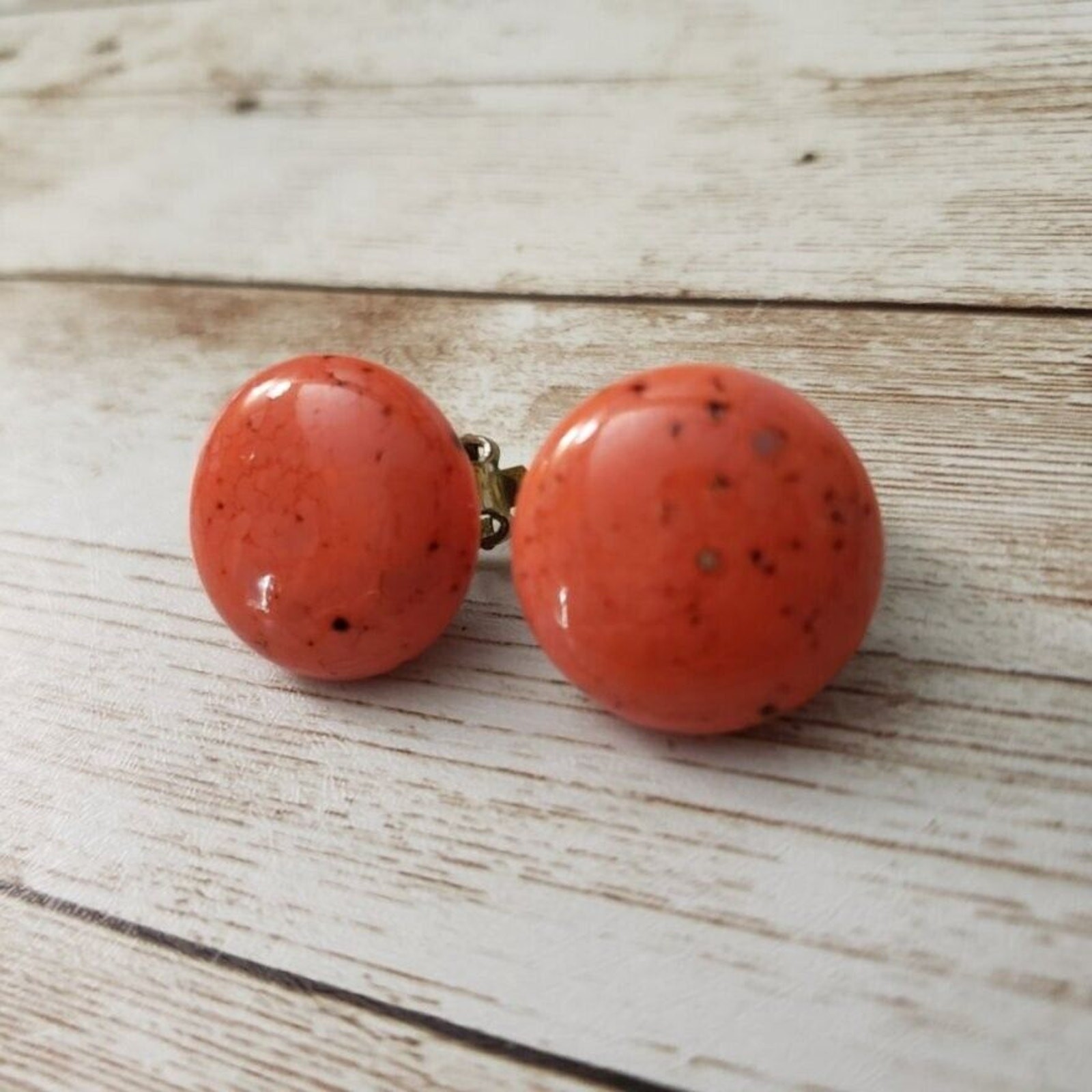 Vintage Clip On Earrings – Spotted Orange Circle