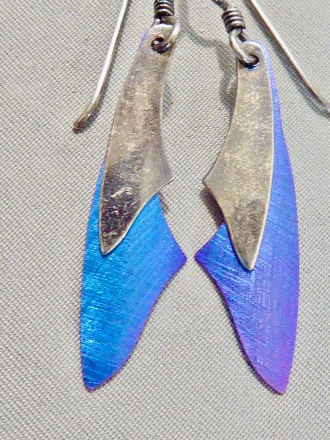 Artisan designer David Smallcombe solid 925 sterling silver BLUE ENAMEL EARRINGS