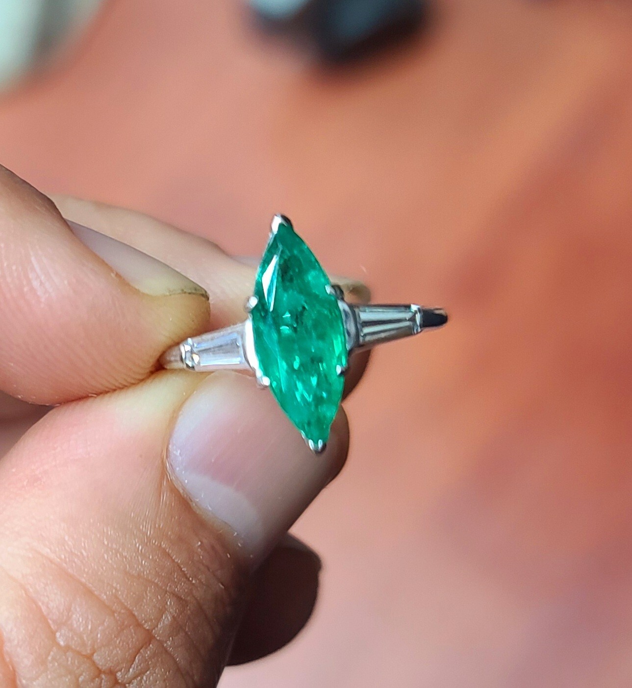 Vintage Platinum Engagement Ring 2.09CT. Gem Natural Green Emerald Marquise Cut
