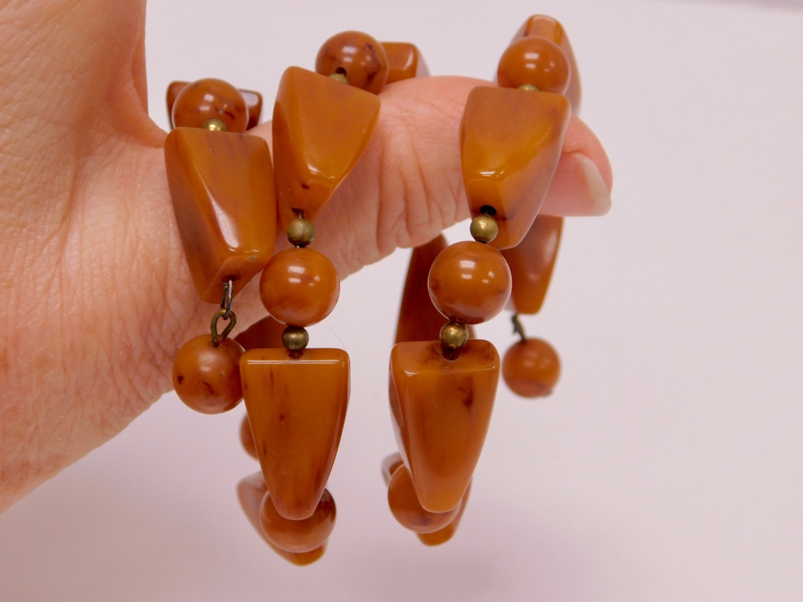 Vintage Bakelite Coil Wire Wrap Golden Brown Bead Bracelet