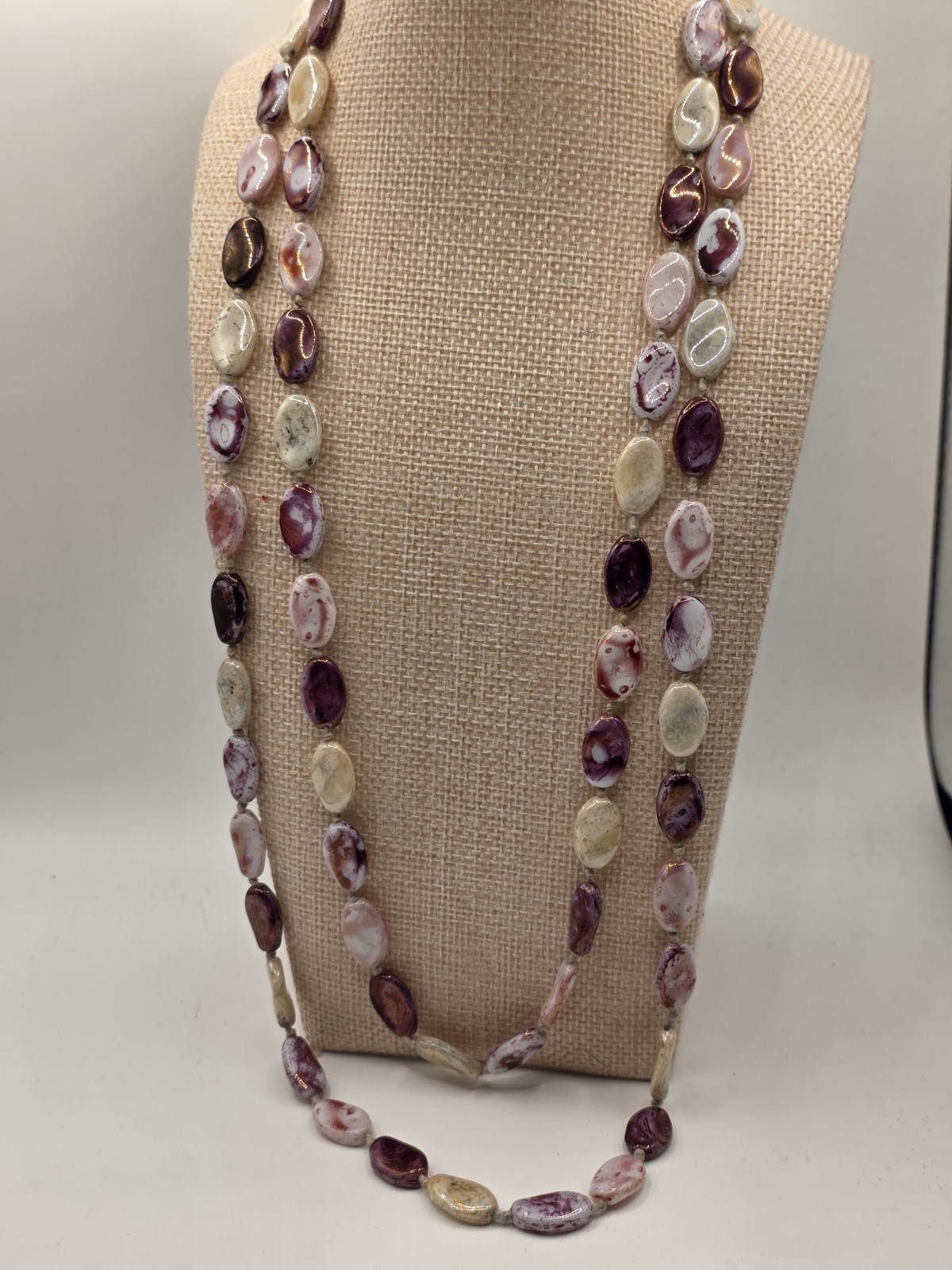 Vnt,purple/cream Swirl Glass Beaded Necklace,25 In