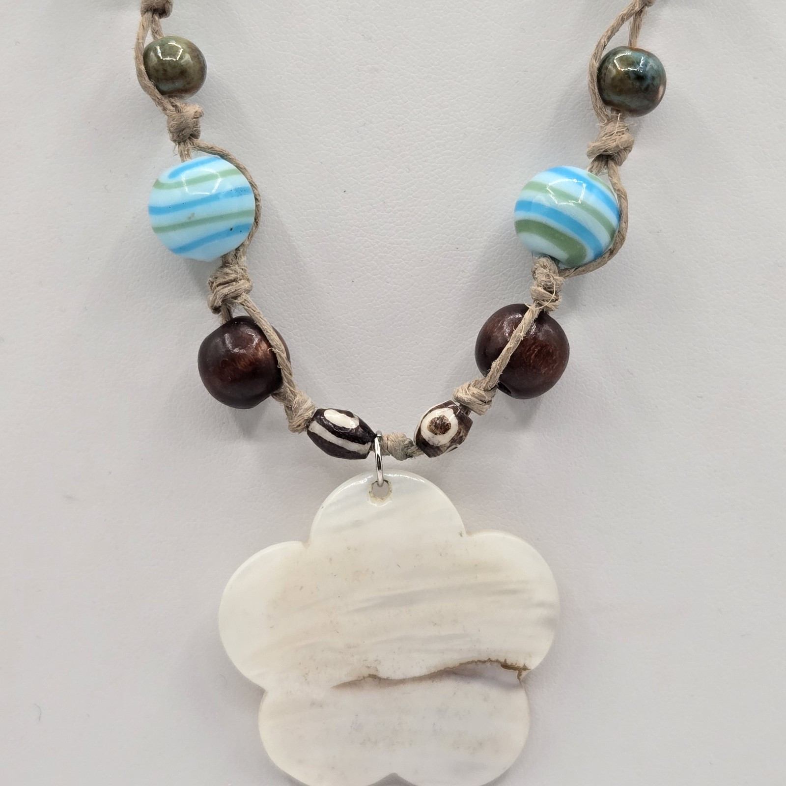 2 Necklaces Abalone Shell Pendant Glass Beaded Necklace Cloth Bracelet Wood Ring