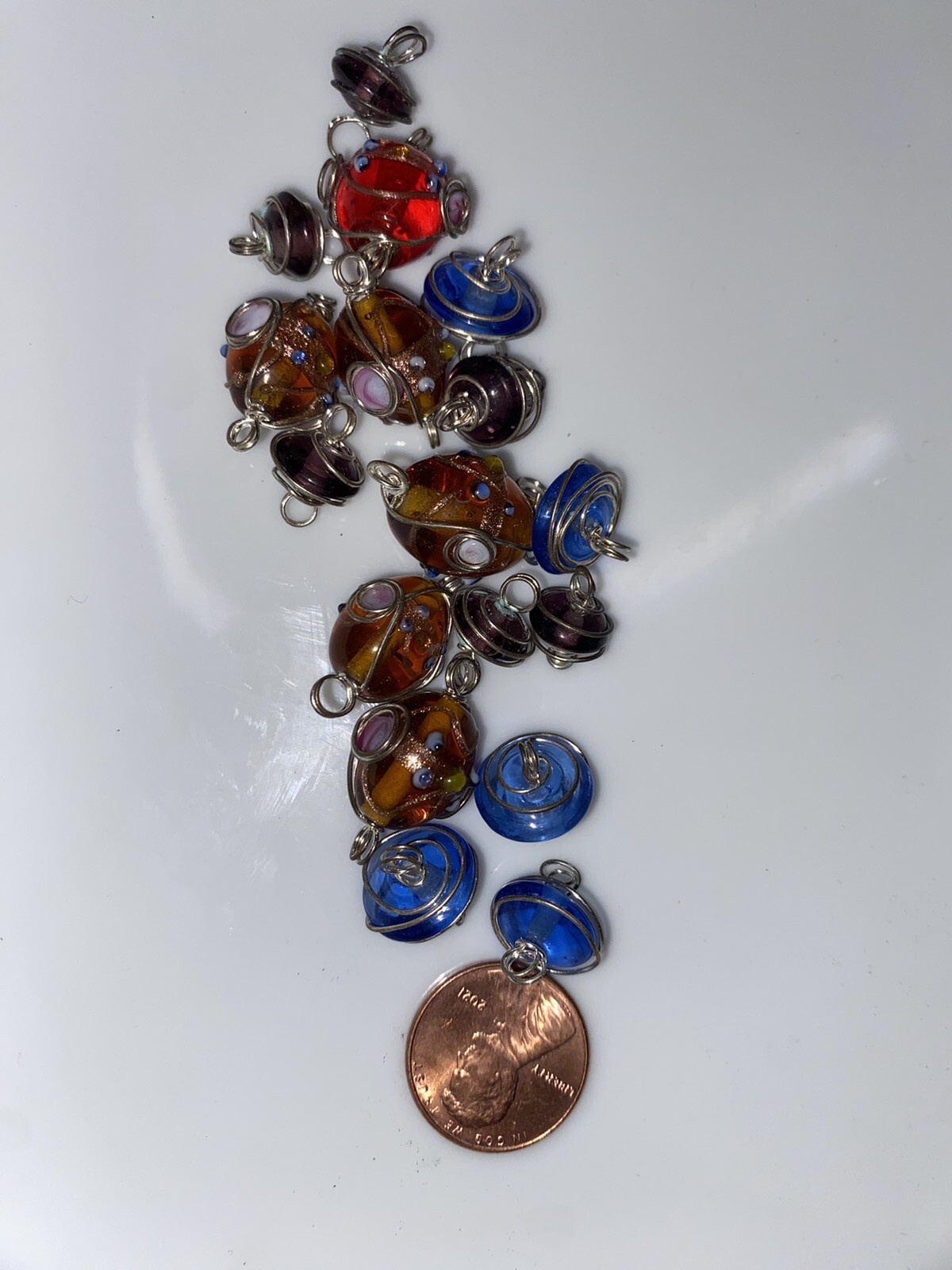 17 Pieces Vintage Silvertone Metal Wite Wrapped Pendant Glass Beads Multicolored