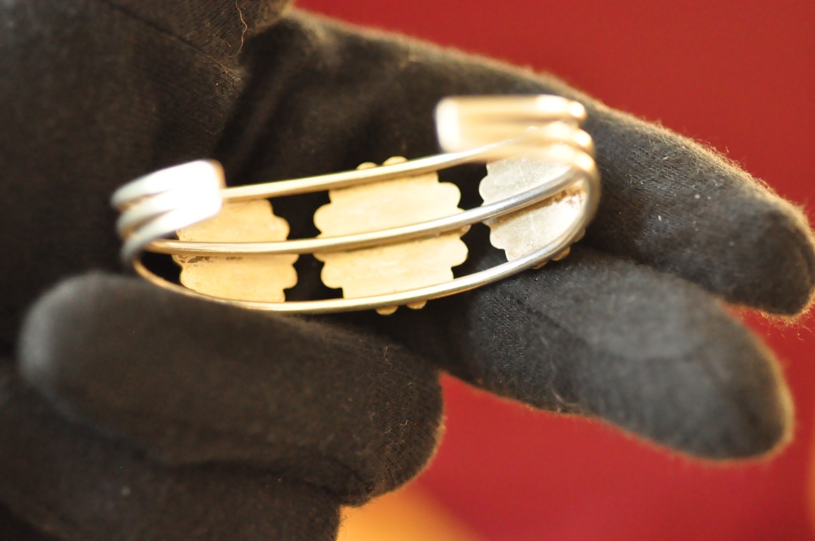 Vintage Sterling Silver Cuff Bracelet – 30g Tested 925 – Triple Dome Medi Design
