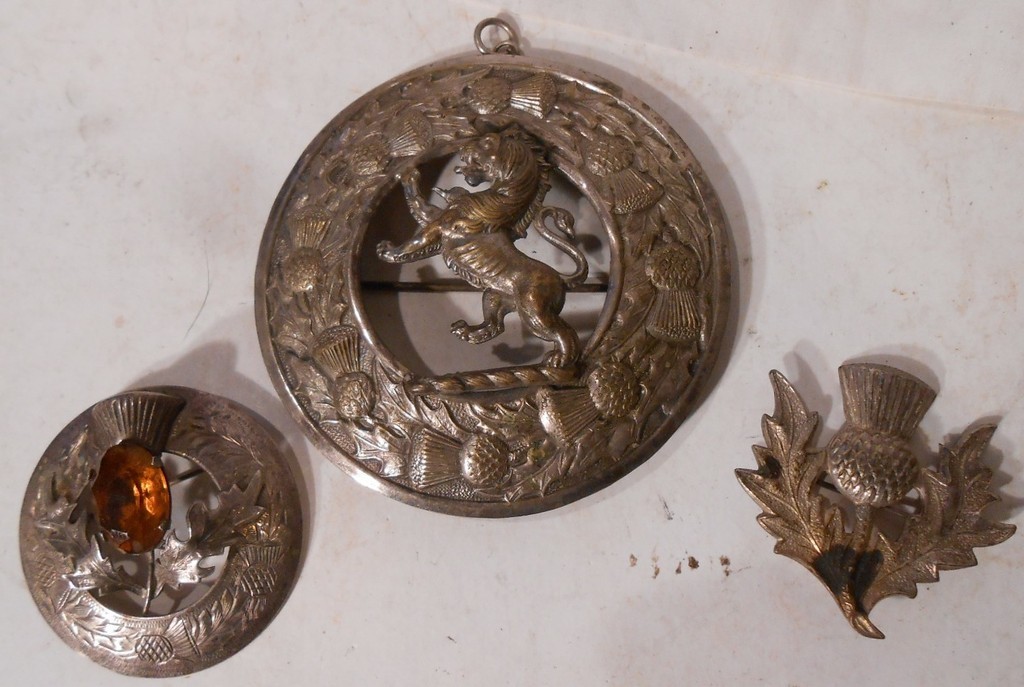 3 Scottish thistle kilt pins, lion, stones WBS Hallmark, 3.25″ Great Britain