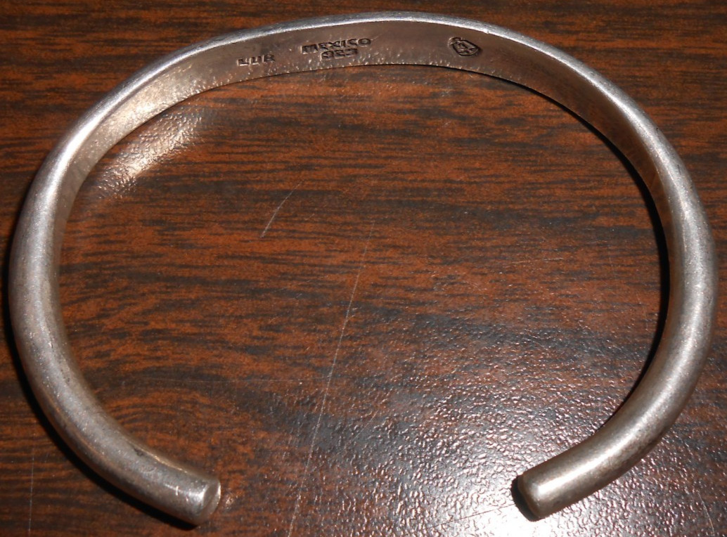 STERLING CUFF BRACELET – PLAIN – MARKED LUR – MEXICO 925 – UNKNOWN MARK 19.30g