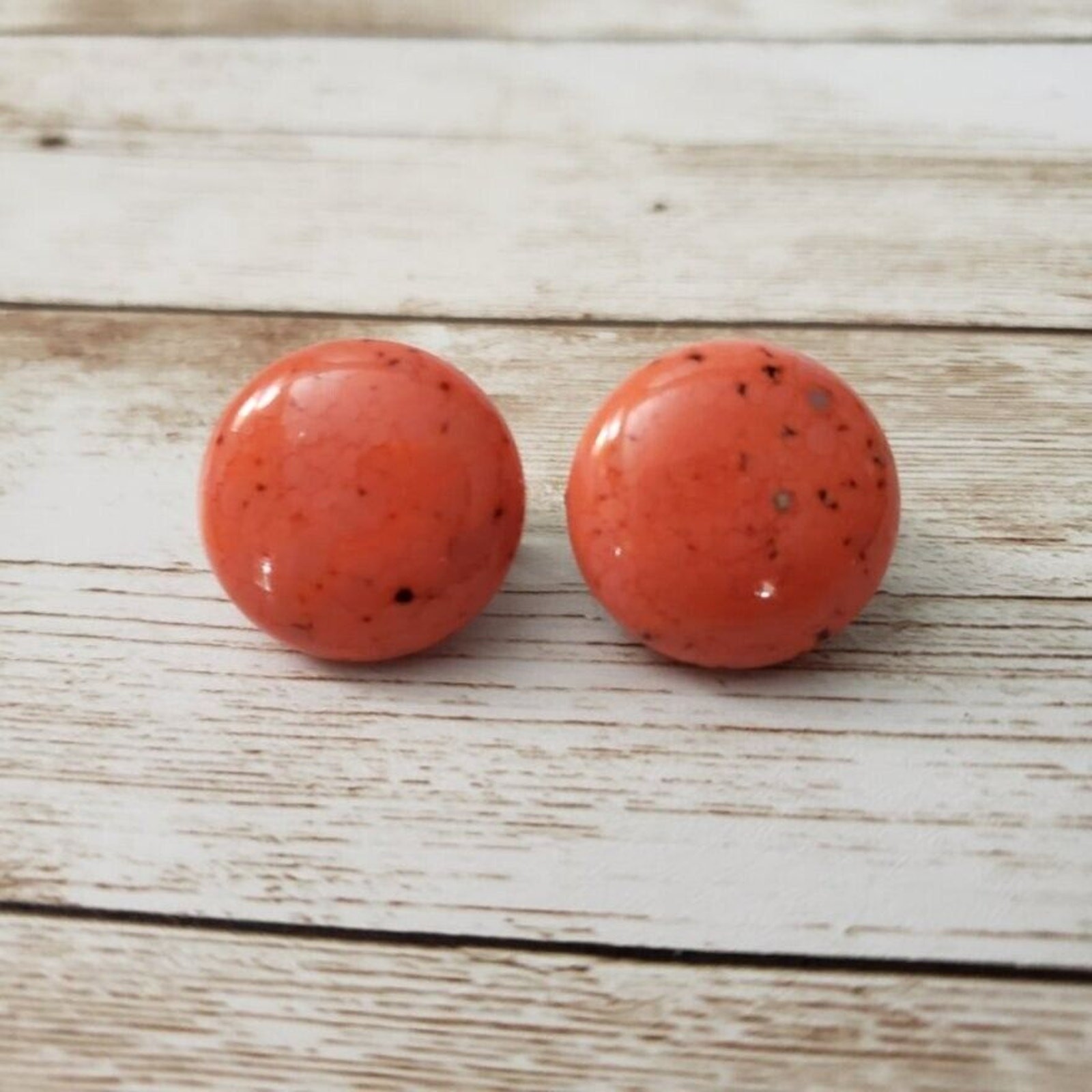 Vintage Clip On Earrings – Spotted Orange Circle