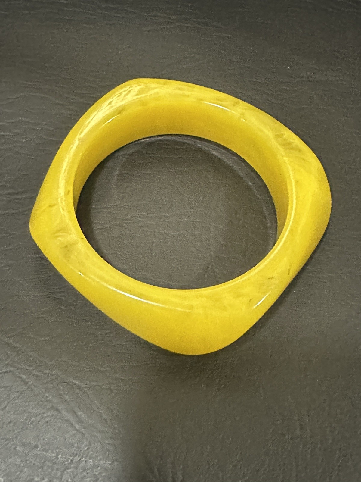 Marbled Yellow Acrylic Lucite Square Shaped Bangle Bracelet Sz 8.25″