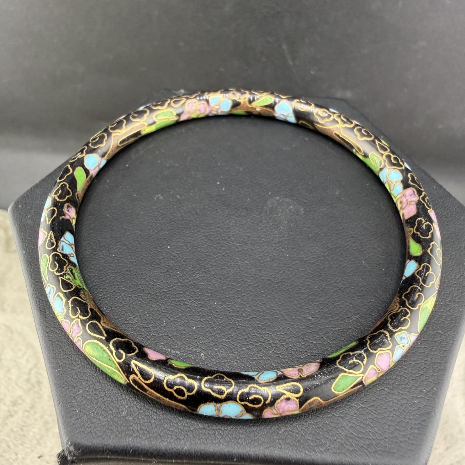 Vintage Cloisonne Bangle Bracelet Gold Tone Black Enamel 8”