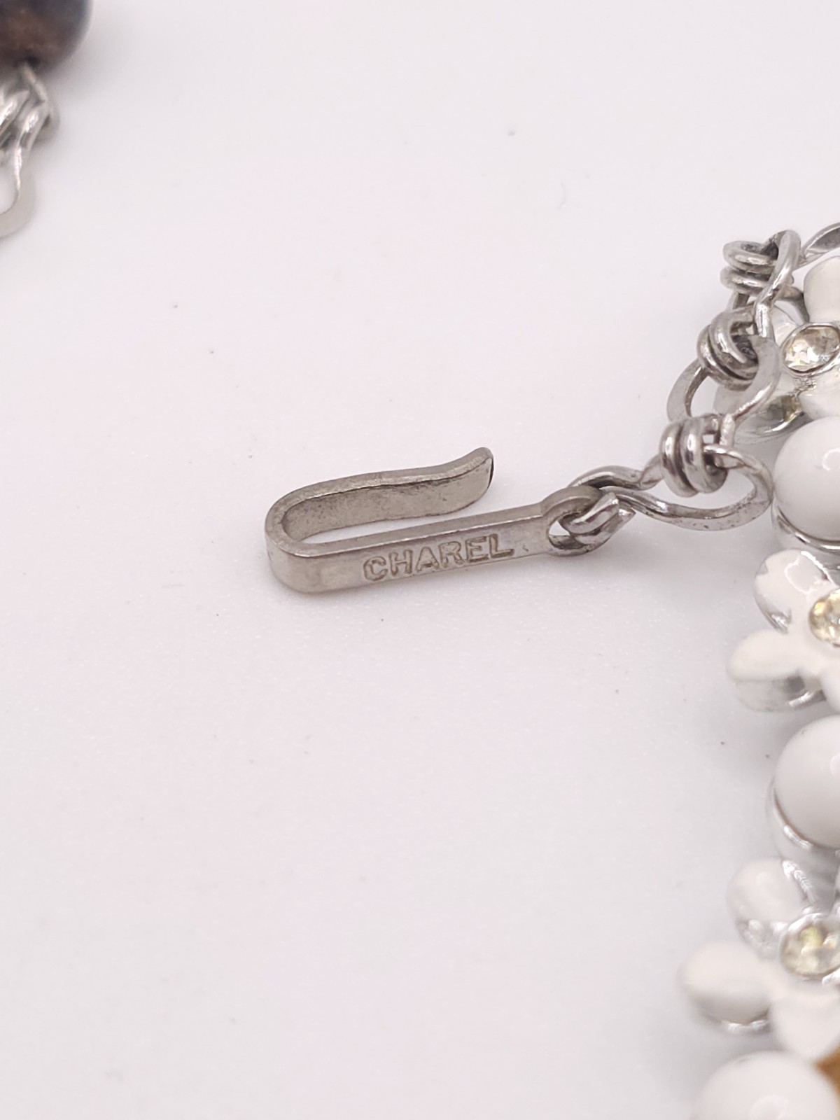 VTG Charel White Enamel Daisy Beaded Rhinestone Choker Necklace