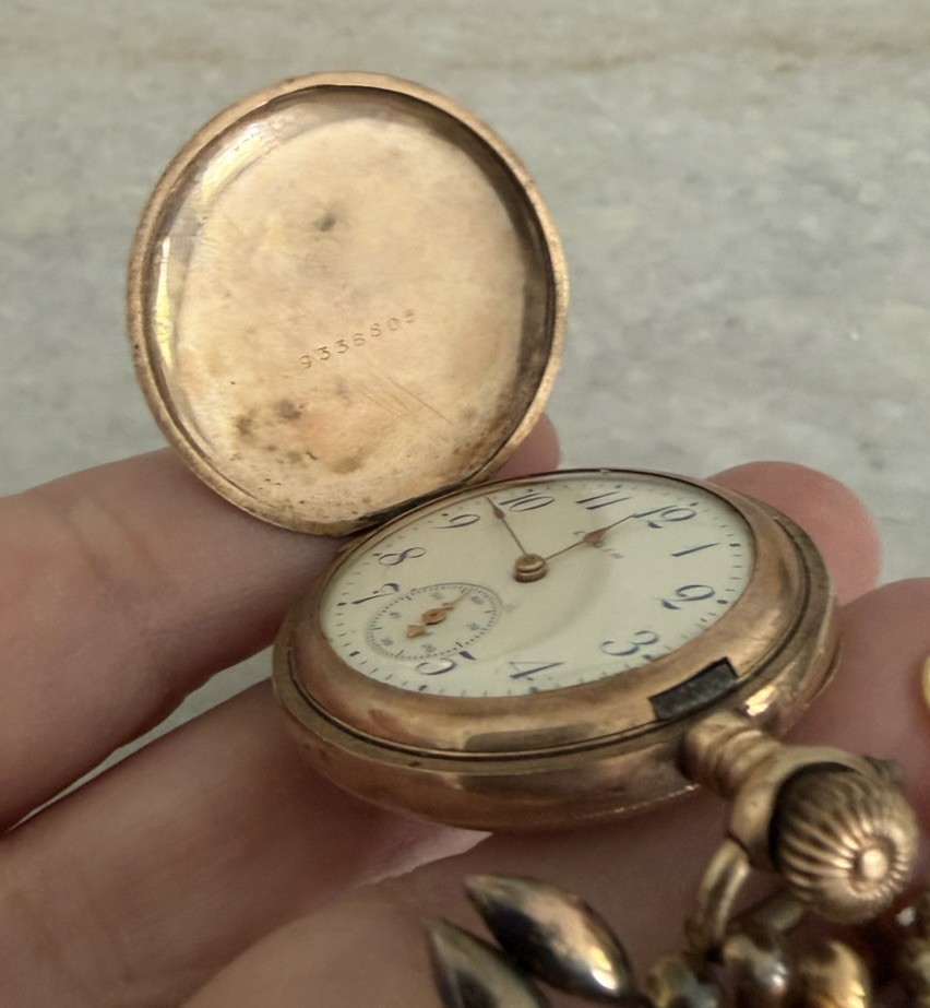 Vintage Gold Filled Elgin Scrolled Flower Works Pocket Watch On Pin Brooch
