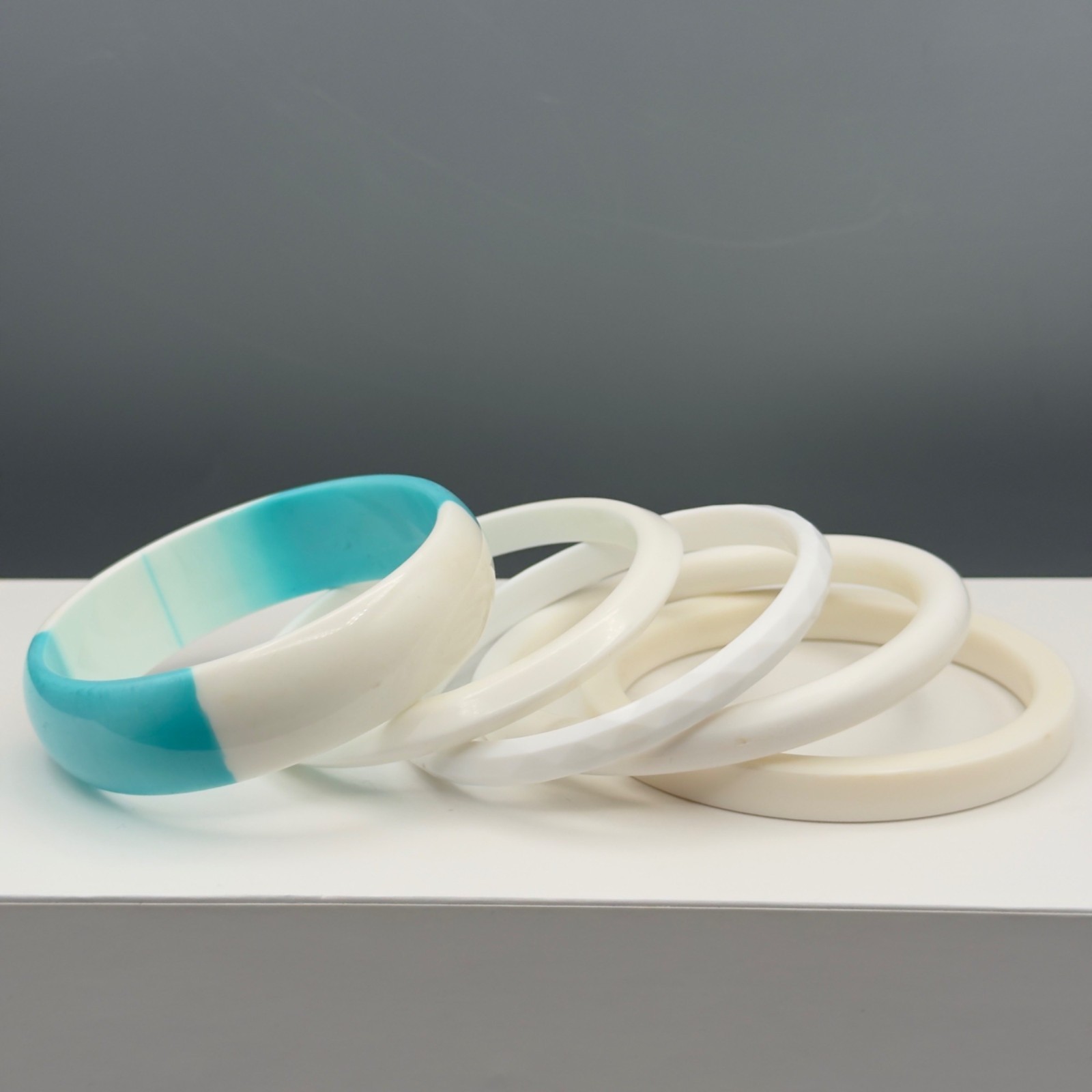 Retro White Blue Lucite Bangle Bracelets Stackable Spring Set Of 5 Mixed