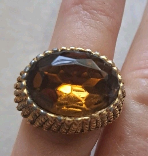 Beautiful Vintage Ring