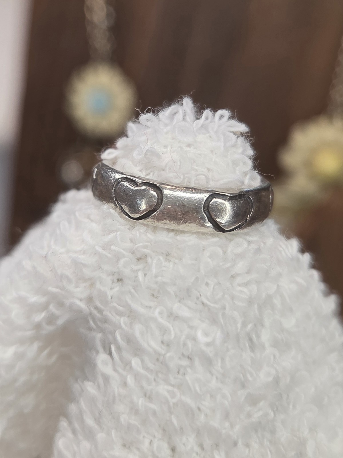 Vtg Sterling Silver 925 Heart Band Ring Size 5.75