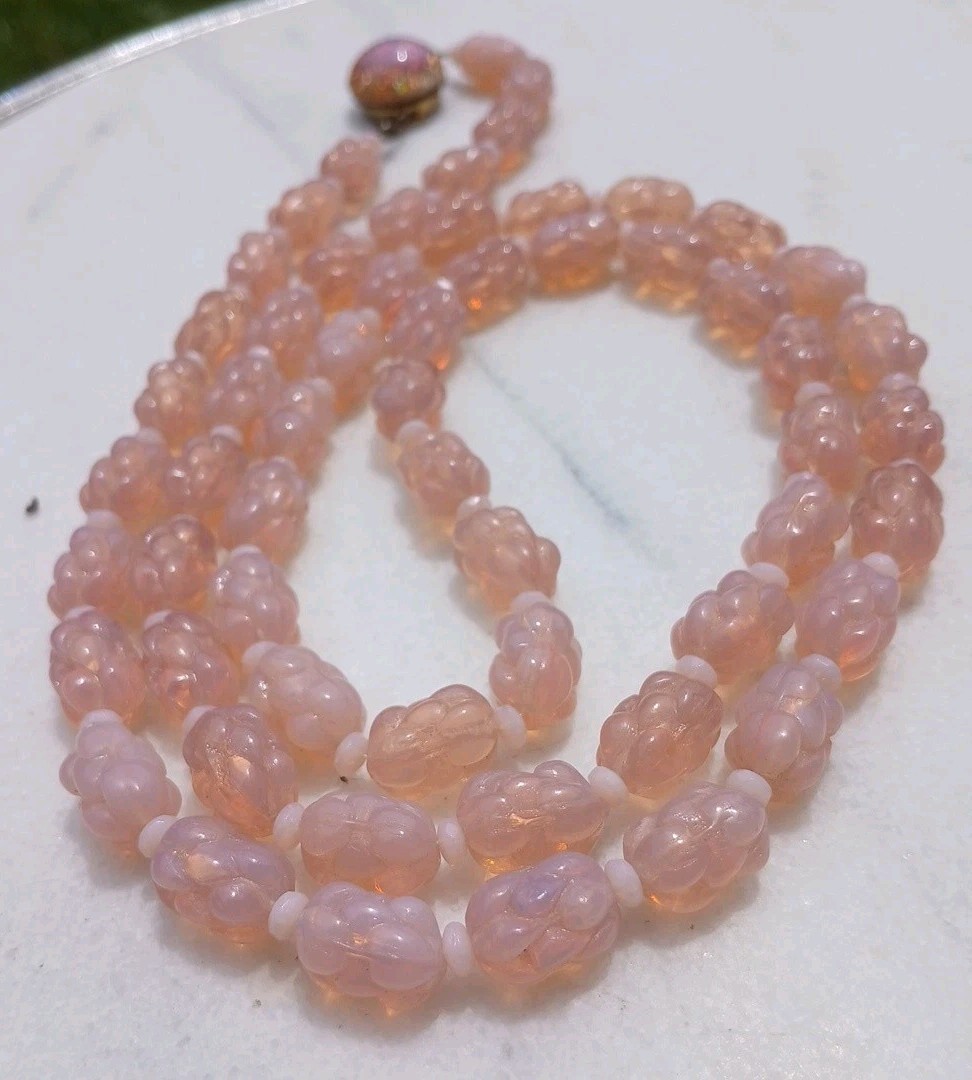 ANTIQUE MOLDED BERRY OPAL MILKY PINK OPALINE GLASS BEAD FLAPPER NECKLACE SET 3ft