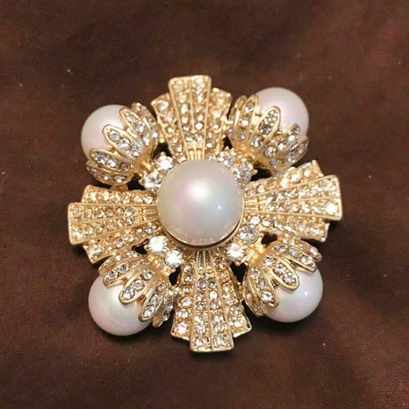 Vintage Pearl Brooch Pin Badge Brooch Jewelry Women Party Corsage Accessories